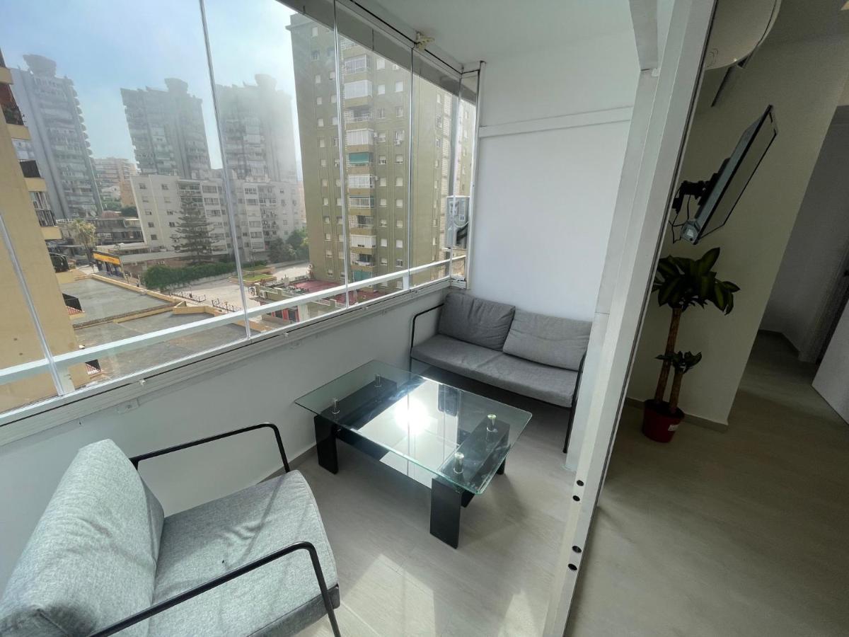 Studio Appartament Bright City Nuevo! Τορρεμολίνος Εξωτερικό φωτογραφία